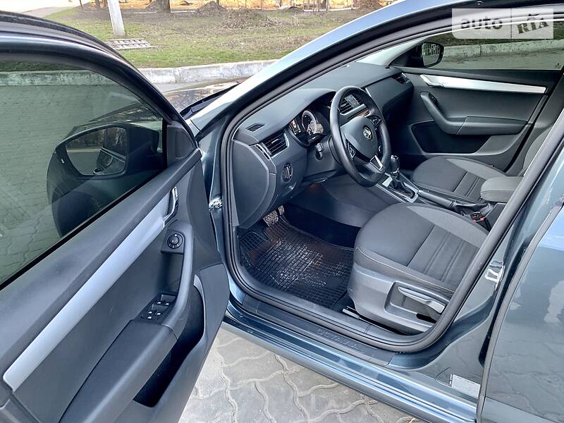 Хетчбек Skoda Octavia 2017 в Дніпрі