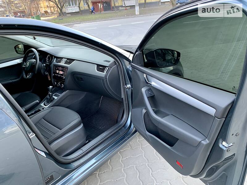Хетчбек Skoda Octavia 2017 в Дніпрі