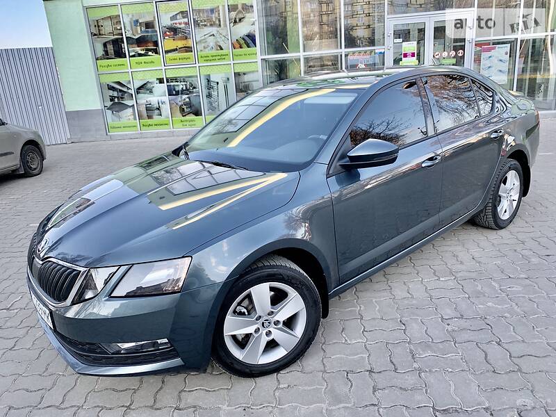 Хетчбек Skoda Octavia 2017 в Дніпрі