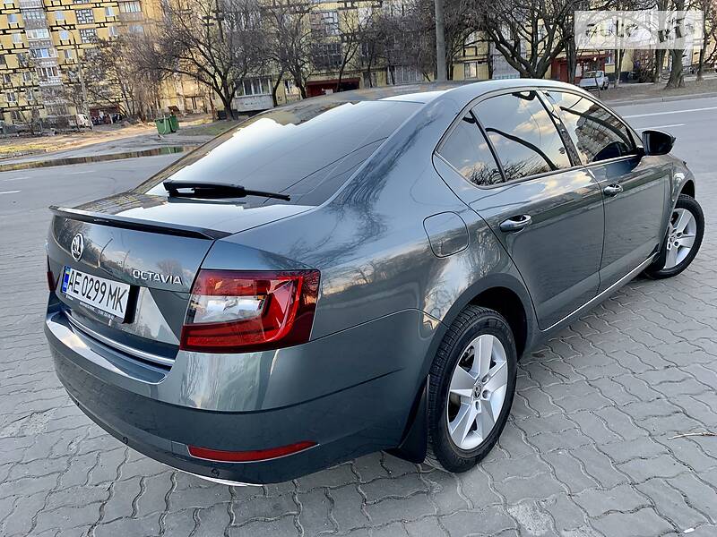 Хетчбек Skoda Octavia 2017 в Дніпрі