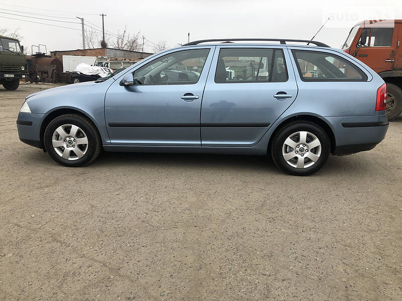 Универсал Skoda Octavia 2008 в Полтаве
