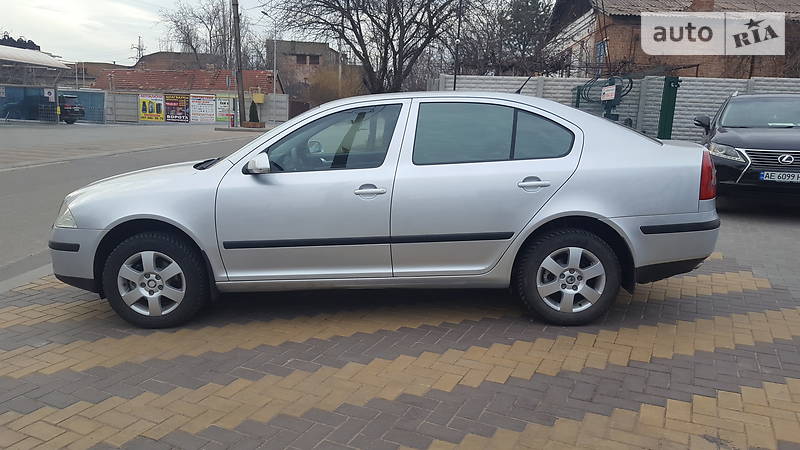 Седан Skoda Octavia 2008 в Кривому Розі