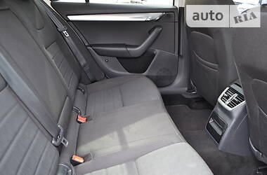 Седан Skoda Octavia 2015 в 