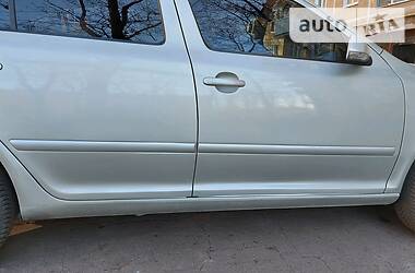 Лифтбек Skoda Octavia 2006 в Мариуполе