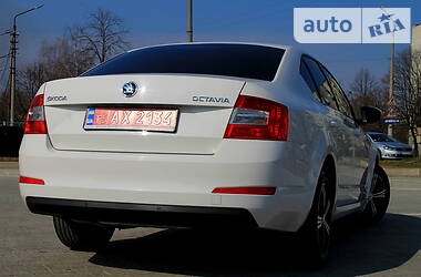 Седан Skoda Octavia 2016 в 
