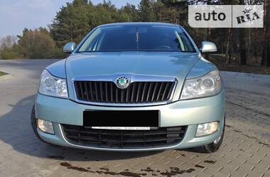 Седан Skoda Octavia 2010 в 
