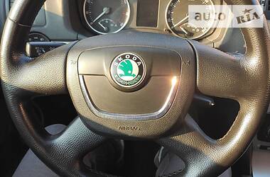 Седан Skoda Octavia 2010 в 
