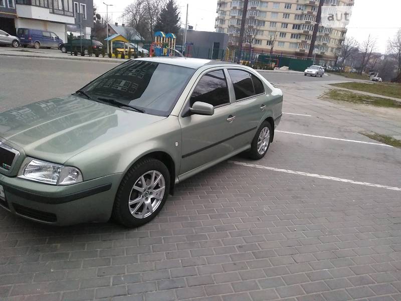 Хетчбек Skoda Octavia 2002 в Львові