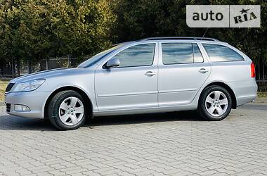 Універсал Skoda Octavia 2010 в 