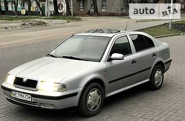 Хэтчбек Skoda Octavia 1998 в Днепре