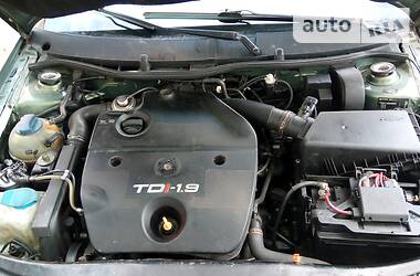 Хетчбек Skoda Octavia 2001 в 