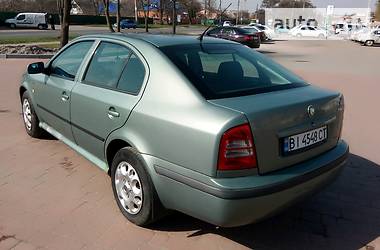 Хетчбек Skoda Octavia 2001 в 