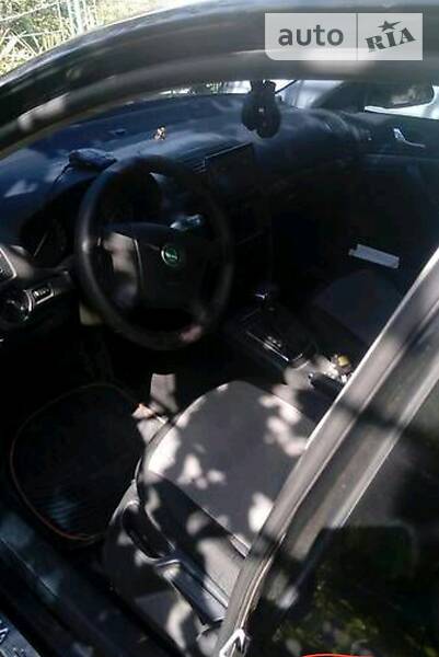 Ліфтбек Skoda Octavia 2006 в Маріуполі
