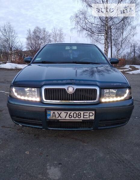 Хетчбек Skoda Octavia 2003 в Валках