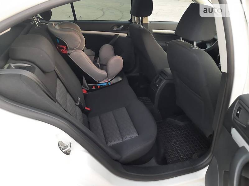 Лифтбек Skoda Octavia 2011 в Запорожье