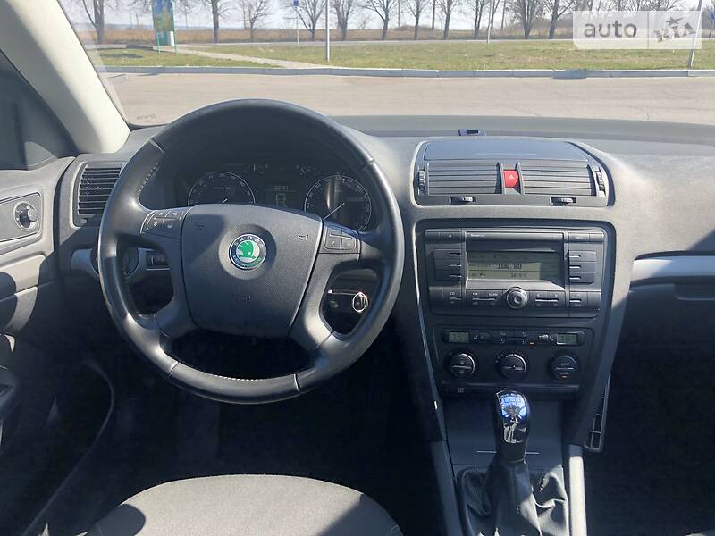 Універсал Skoda Octavia 2008 в Володимирі