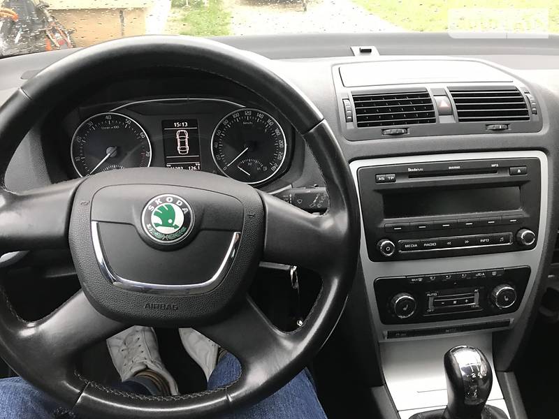 Универсал Skoda Octavia 2010 в Черкассах