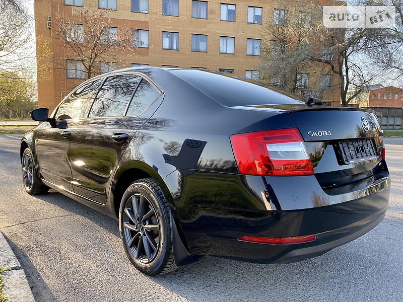 Седан Skoda Octavia 2018 в Дніпрі