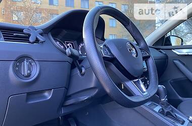 Седан Skoda Octavia 2018 в 