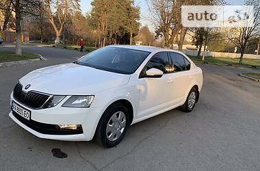 Седан Skoda Octavia 2017 в 