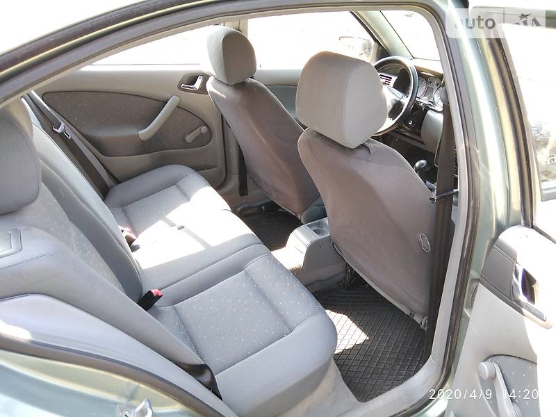 Хетчбек Skoda Octavia 2002 в Луцьку