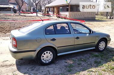 Хетчбек Skoda Octavia 2002 в 
