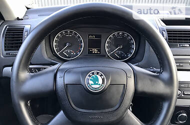 Універсал Skoda Octavia 2010 в 