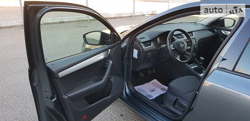 Універсал Skoda Octavia 2015 в Луцьку