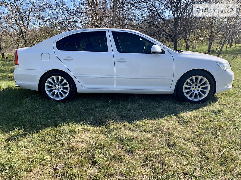 Седан Skoda Octavia 2012 в Кривому Розі