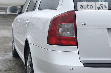 Универсал Skoda Octavia 2012 в 