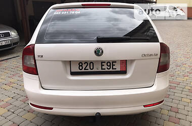 Універсал Skoda Octavia 2011 в 