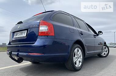 Універсал Skoda Octavia 2010 в 