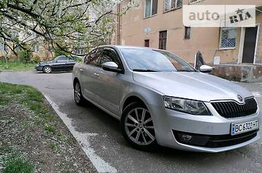 Хетчбек Skoda Octavia 2013 в 