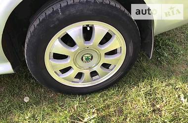 Ліфтбек Skoda Octavia 2003 в 