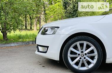 Седан Skoda Octavia 2016 в 