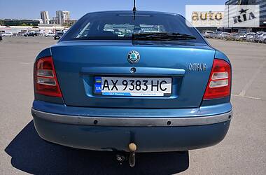 Лифтбек Skoda Octavia 2002 в Харькове