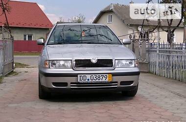 Хетчбек Skoda Octavia 2000 в 