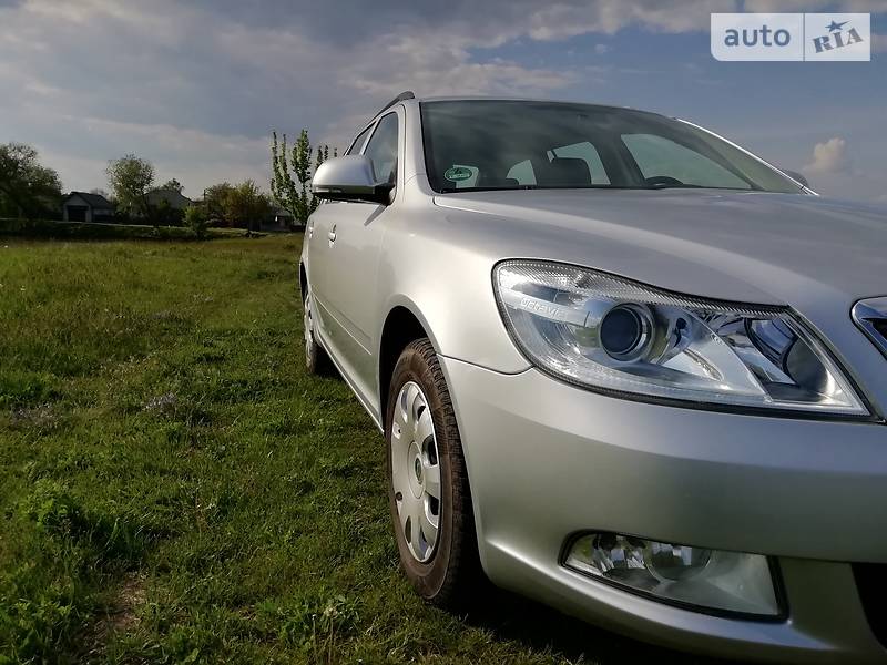 Універсал Skoda Octavia 2011 в Лубнах