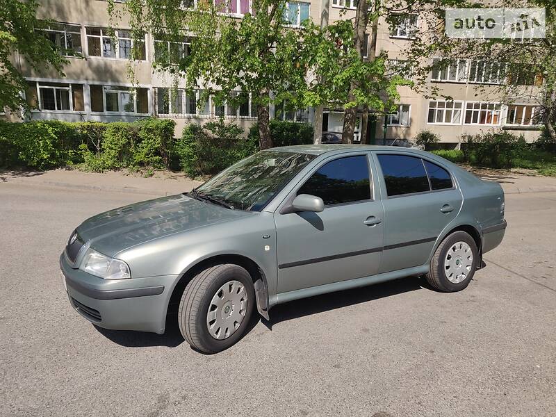 Хэтчбек Skoda Octavia 2001 в Львове