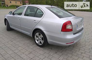Седан Skoda Octavia 2011 в 