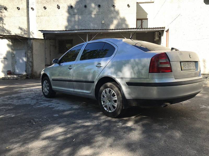 Седан Skoda Octavia 2006 в Києві