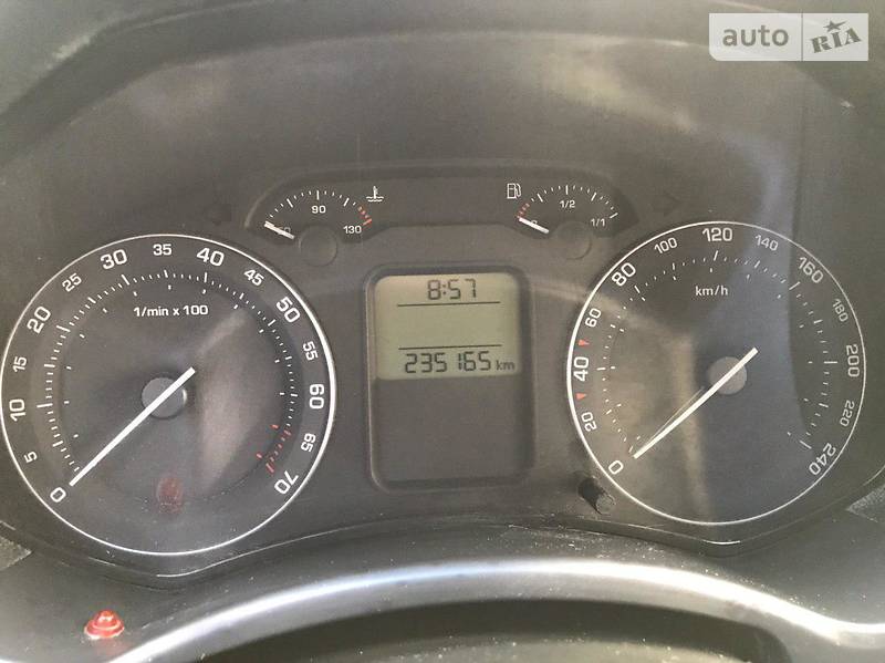 Седан Skoda Octavia 2006 в Києві