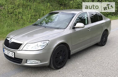 Седан Skoda Octavia 2011 в 