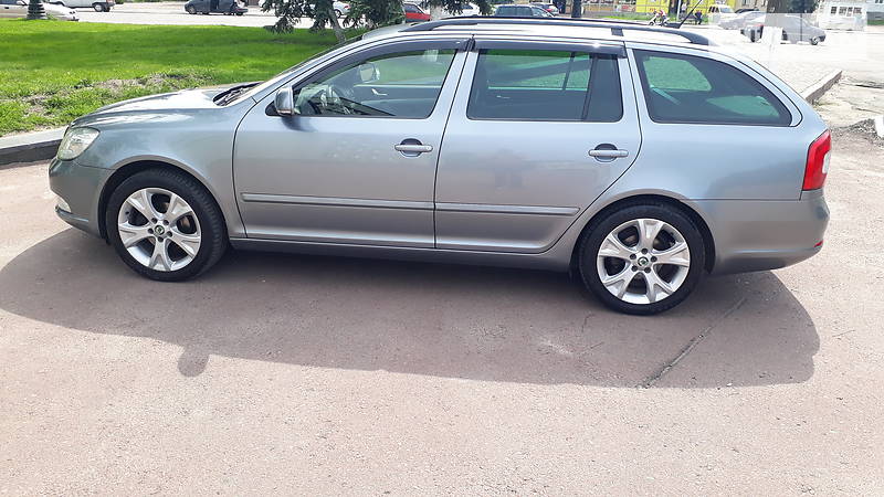 Універсал Skoda Octavia 2012 в Овручі