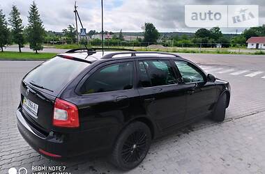 Універсал Skoda Octavia 2010 в 