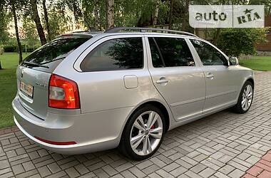 Универсал Skoda Octavia 2009 в Луцке