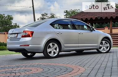 Хетчбек Skoda Octavia 2013 в 