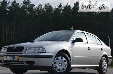 Хэтчбек Skoda Octavia 2000 в Бучаче