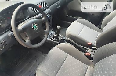 Седан Skoda Octavia 2009 в 