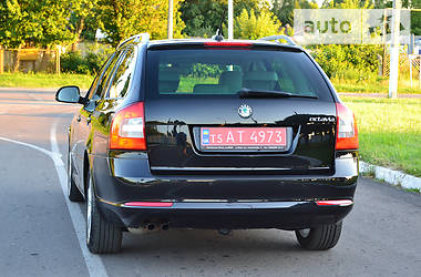 Універсал Skoda Octavia 2012 в 